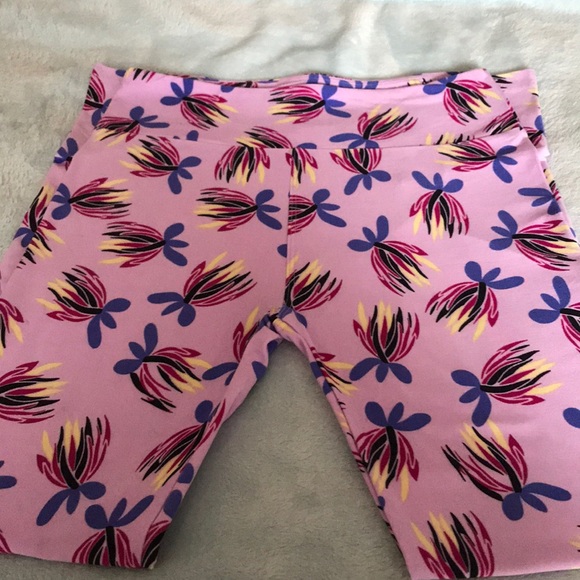 Lularoe OS Leggings - Picture 1 of 3